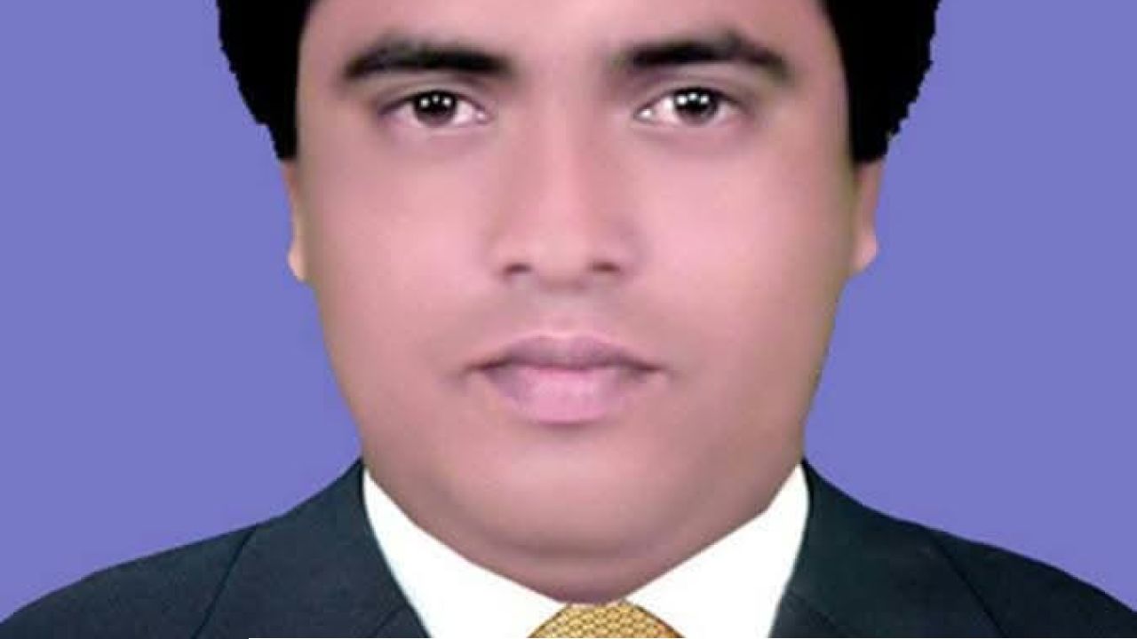 আমতলীতে ইউপি প্রশাসনিক কর্মকর্তার বিরুদ্ধে অর্থ আত্মসাৎ ও ক্ষমতার অপব্যবহারের অভিযোগ। 