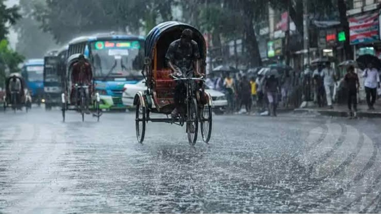 সকালের মধ্যে ঝড়-বৃষ্টি হতে পারে দেশের যেসব অঞ্চলে 